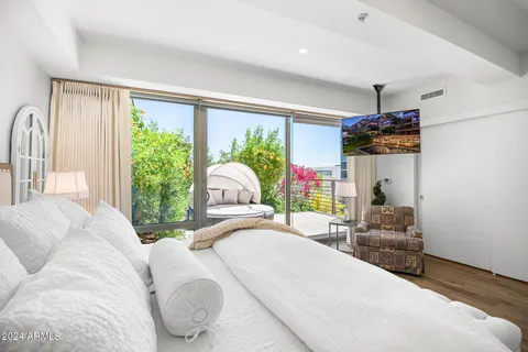 $1,250,000 | 7117 East Rancho Vista Drive, Unit 4011, Scottsdale, AZ 85251