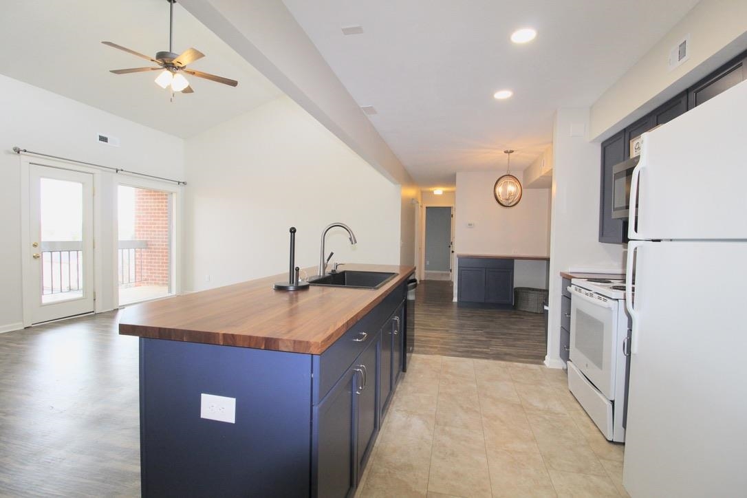 1018 Blue Ridge Drive, Unit 11 Harrisonburg, VA 22802 - Photo 3 of 22