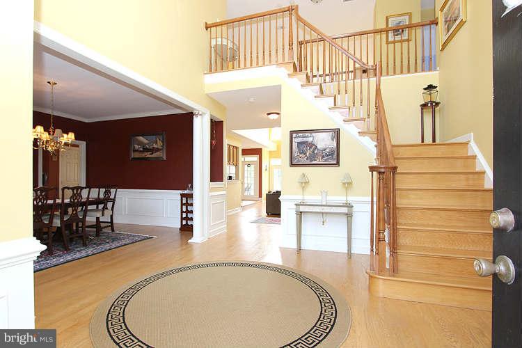 14828 Poplar Hill Road Germantown, MD 20874 - Photo 2 of 30 Foyer