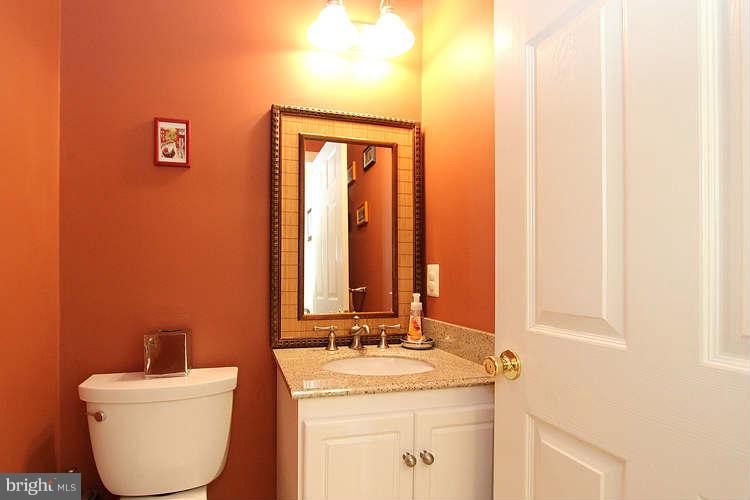 14828 Poplar Hill Road Germantown, MD 20874 - Photo 13 of 30 Power Room