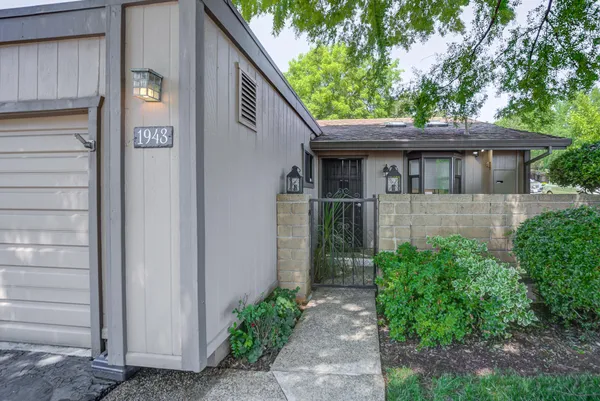 $379,900 | 1943 Bechelli Lane, Redding, CA 96002