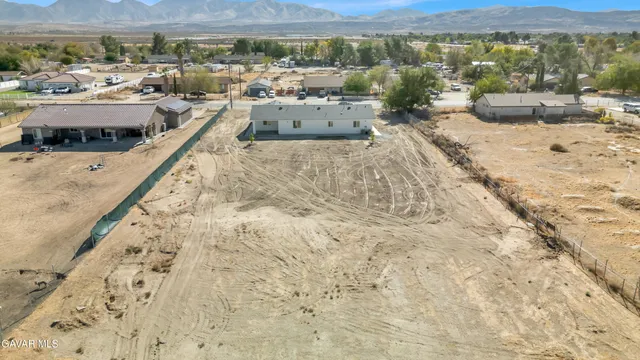 $689,999 | 9701 E Avenue South, Littlerock, CA 93543