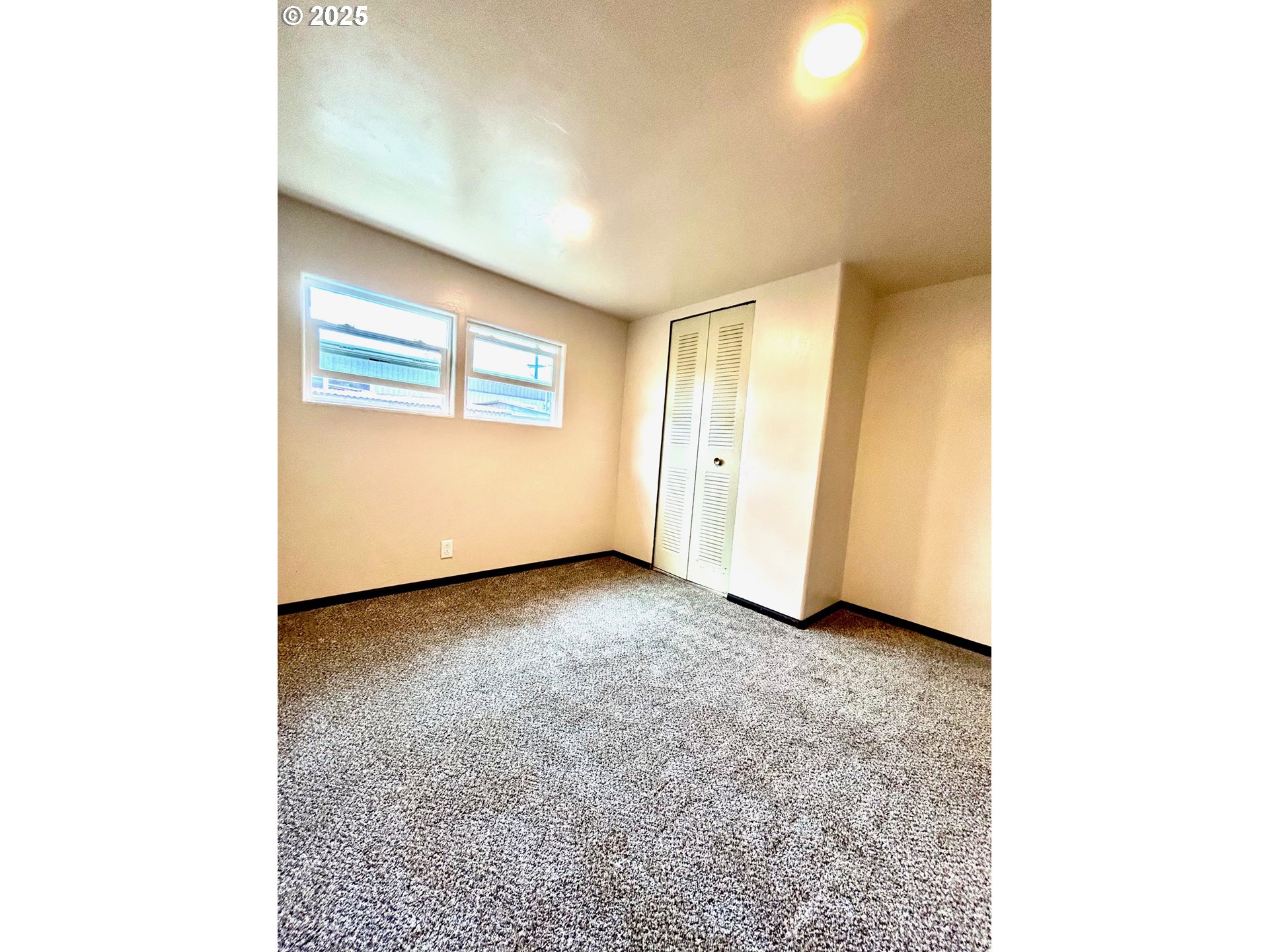 34956 Seavey Loop Road, Unit 74 Eugene, OR 97405 - Photo 7 of 13 Gallery Image 7
