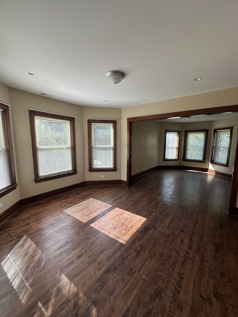 5648 West Higgins Avenue, Unit 2 Chicago, IL 60630 - Photo 7 of 11