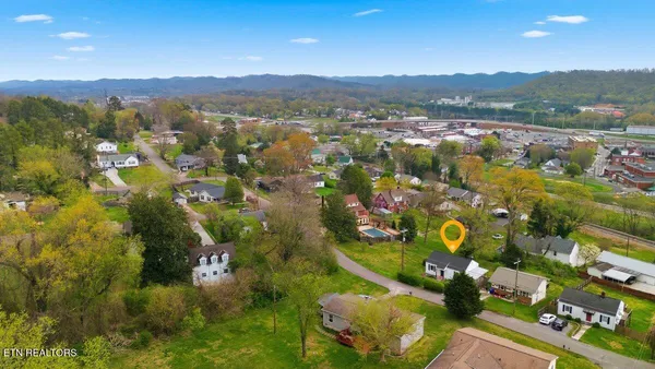 $225,000 | 219 Pine Street, Clinton, TN 37716