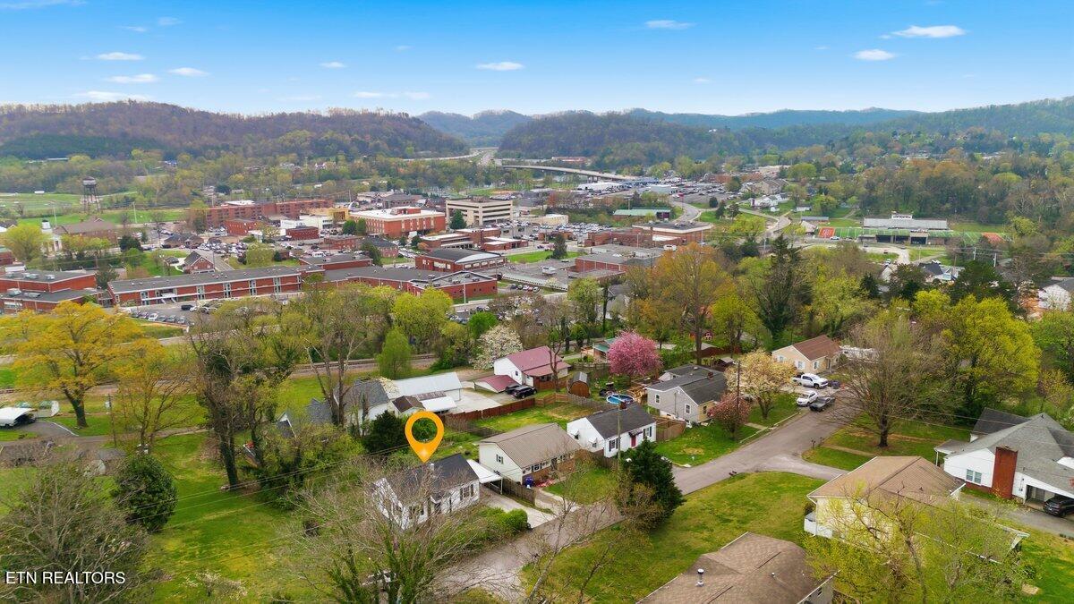 219 Pine Street Clinton, TN 37716 - Photo 22 of 23 Aerial 3