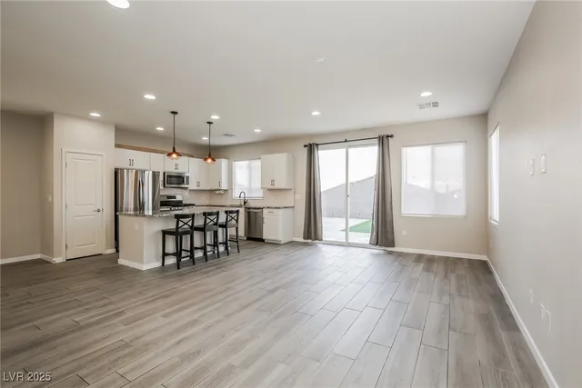 $2,200 | 2936 Sunday Silence Road, North Las Vegas, NV 89086