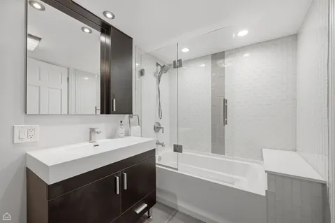 $489,000 | 1728 North Damen Avenue, Unit 309, Chicago, IL 60647