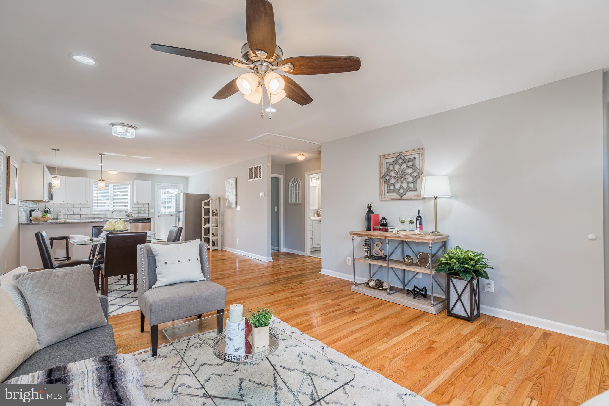 1432 Sussex Road Baltimore, MD 21221 - Photo 4 of 48 Gallery Image 4