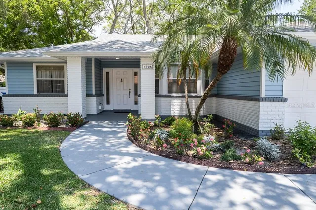 $3,000 | 6908 Arbor Oaks Circle, Bradenton, FL 34209