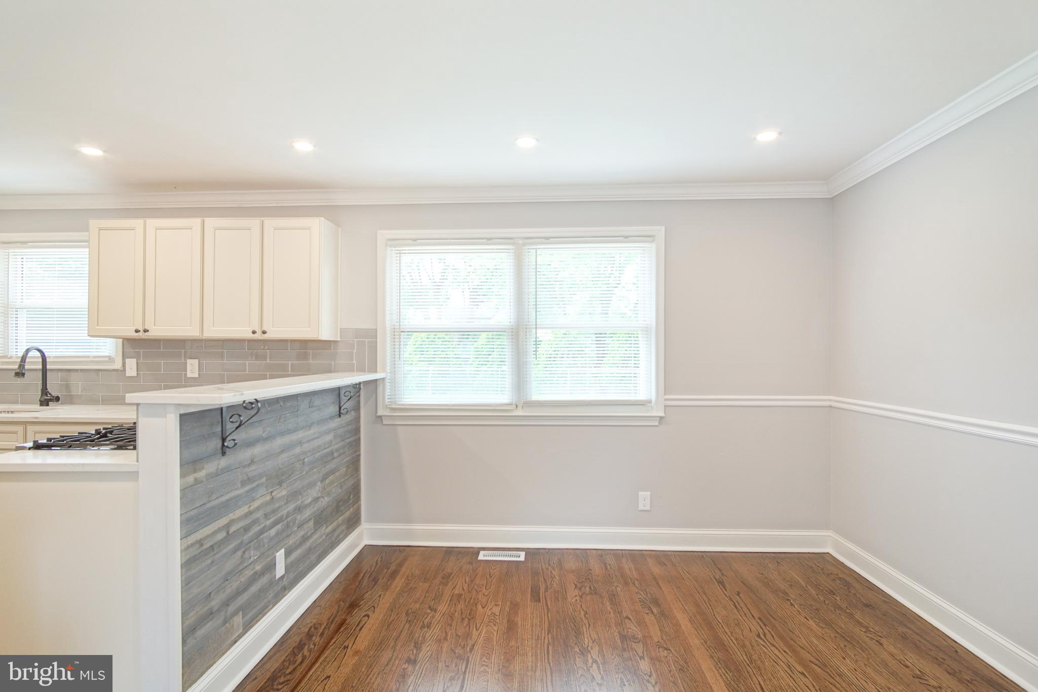 832 Wyngate Road Somerdale, NJ 08083 - Photo 8 of 33 Dining Area