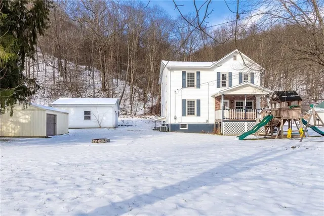 $215,000 | 192 Bradys Bend, East Brady, PA 16028