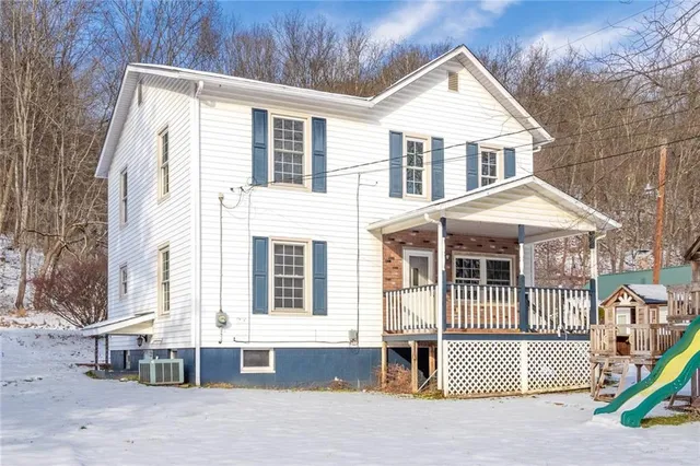 $215,000 | 192 Bradys Bend, East Brady, PA 16028