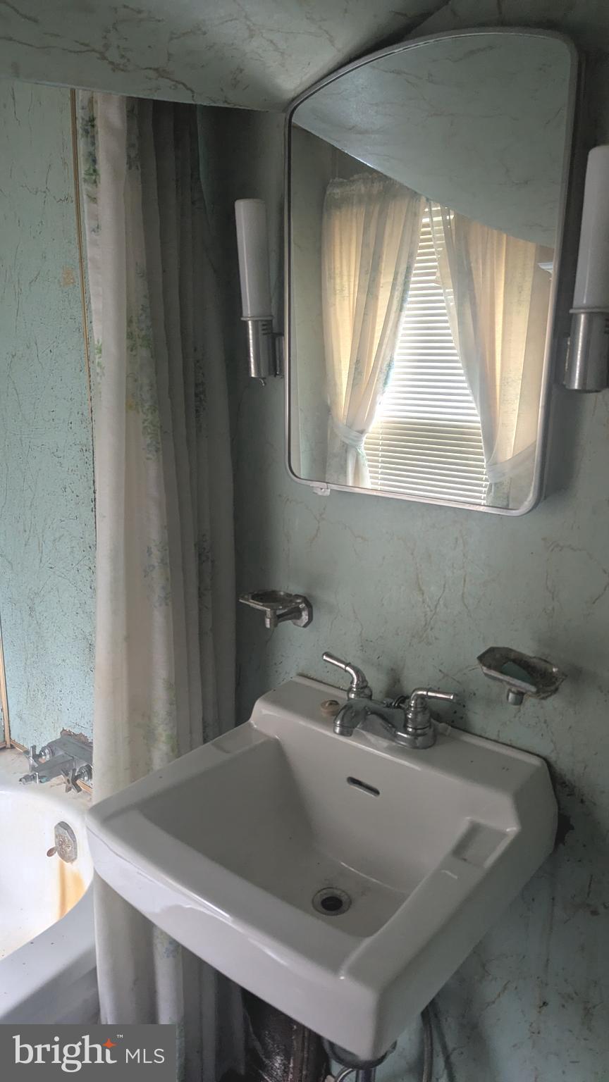 326 Fenwick Road Pilesgrove, NJ 08098 - Photo 18 of 27