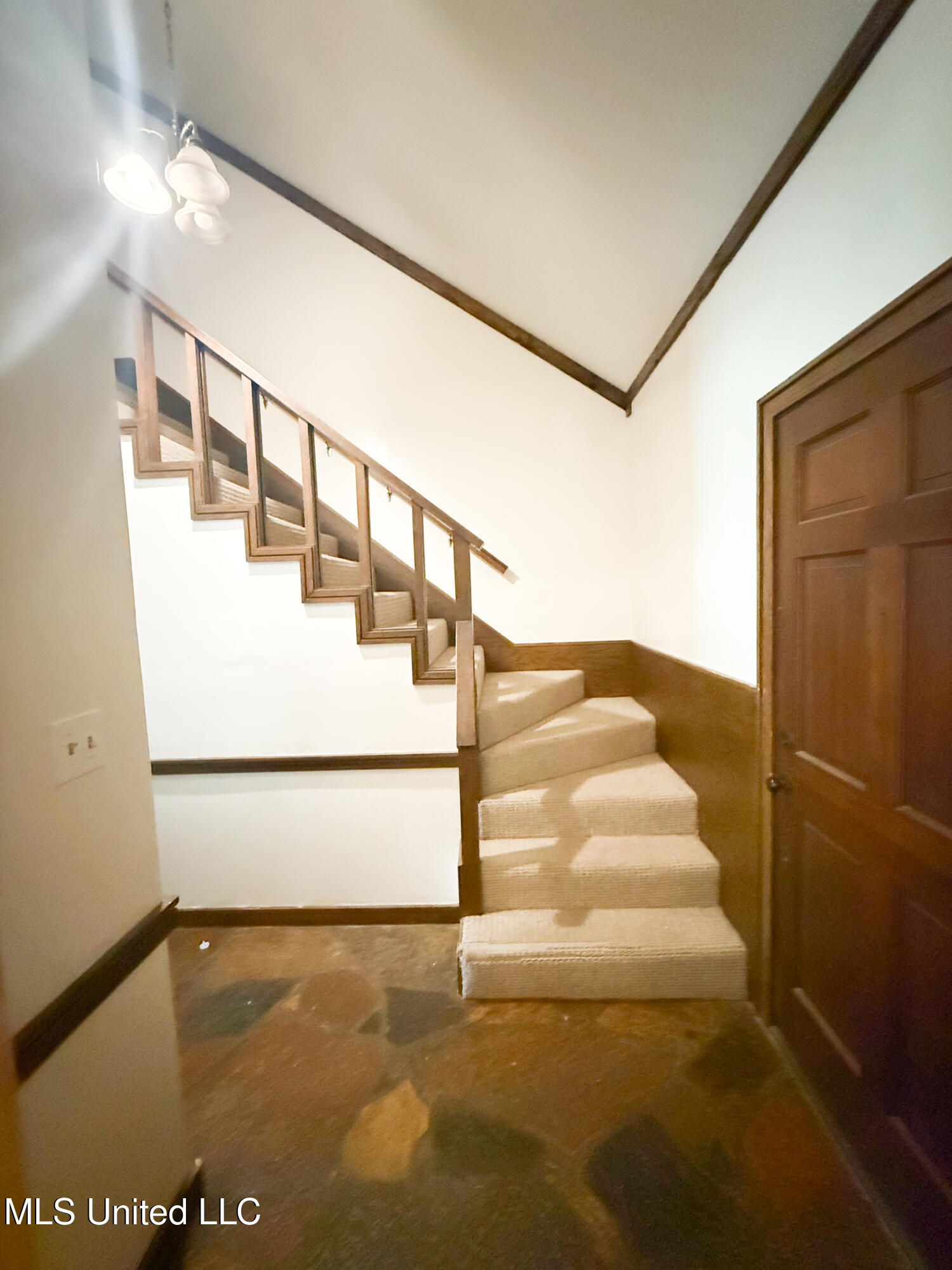 504 Fawn Cove Canton, MS 39046 - Photo 2 of 25 IMG_3684