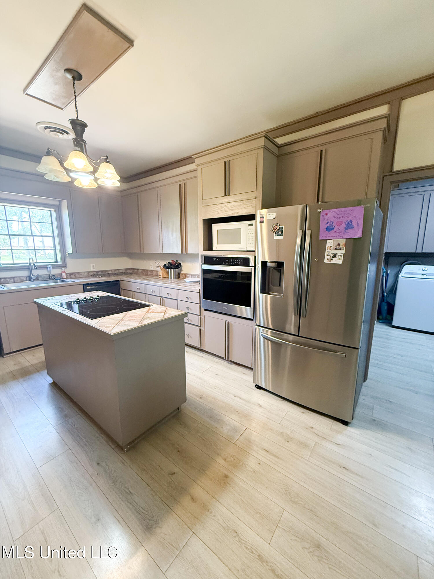 504 Fawn Cove Canton, MS 39046 - Photo 4 of 25 IMG_3694