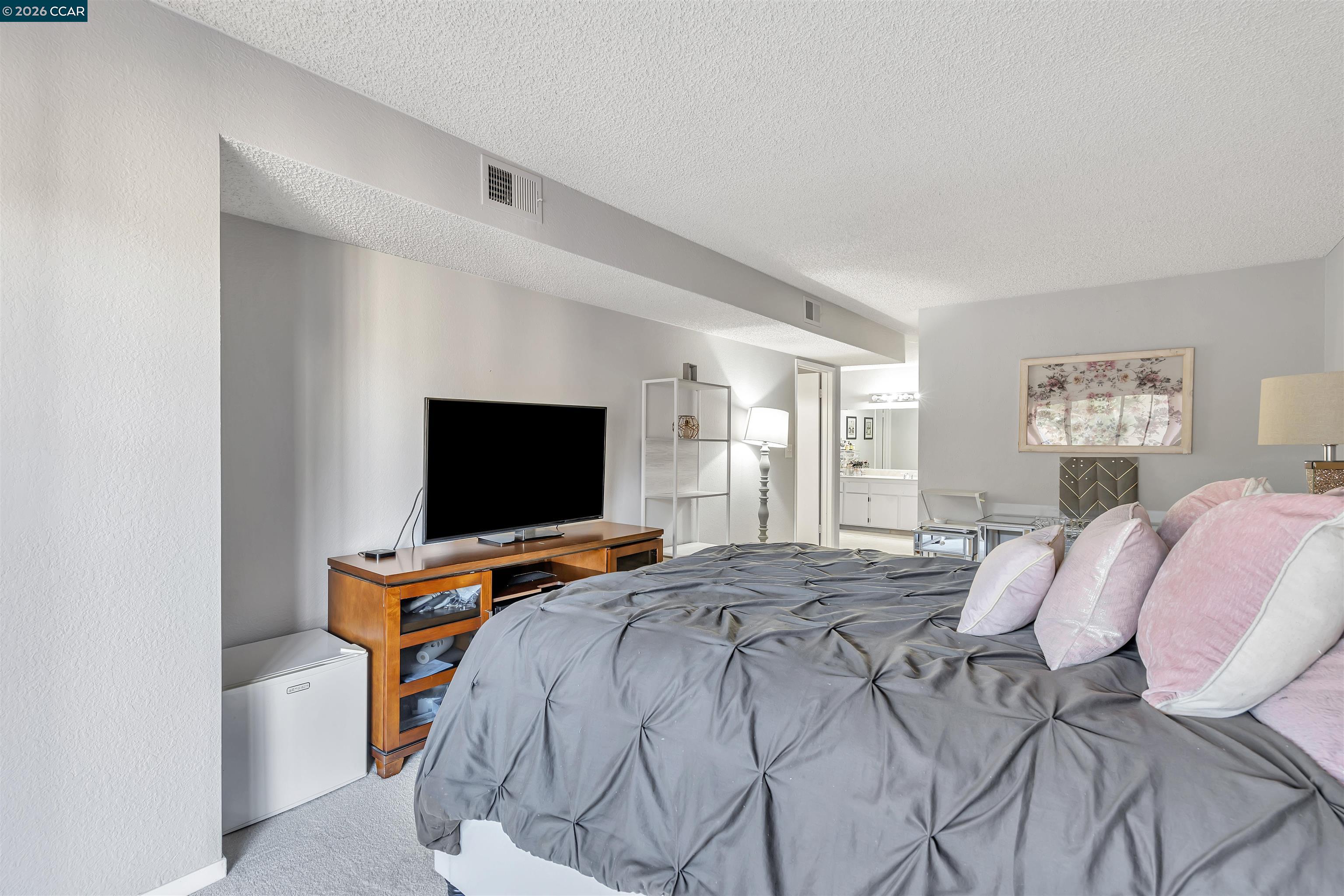 2121 Vale Road, Unit 326 San Pablo, CA 94806 - Photo 14 of 22 Gallery Image 14