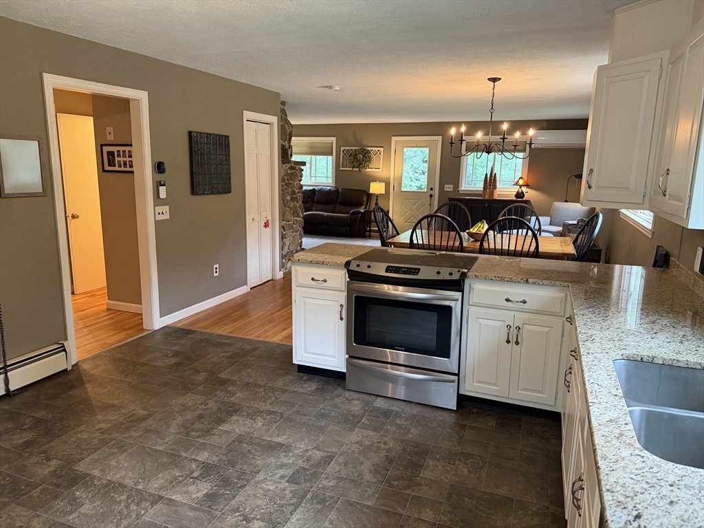 261 Worcester Road Princeton, MA 01541 - Photo 5 of 37 Gallery Image 5