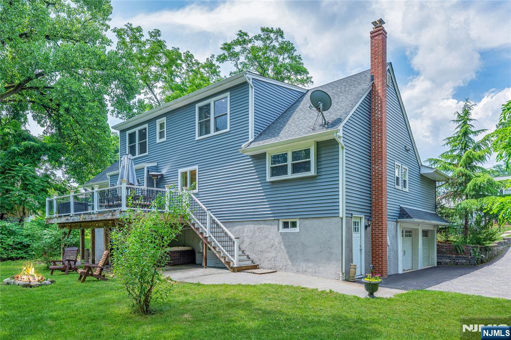 375 Queens Court Ridgewood, NJ 07450 - Photo 47 of 50