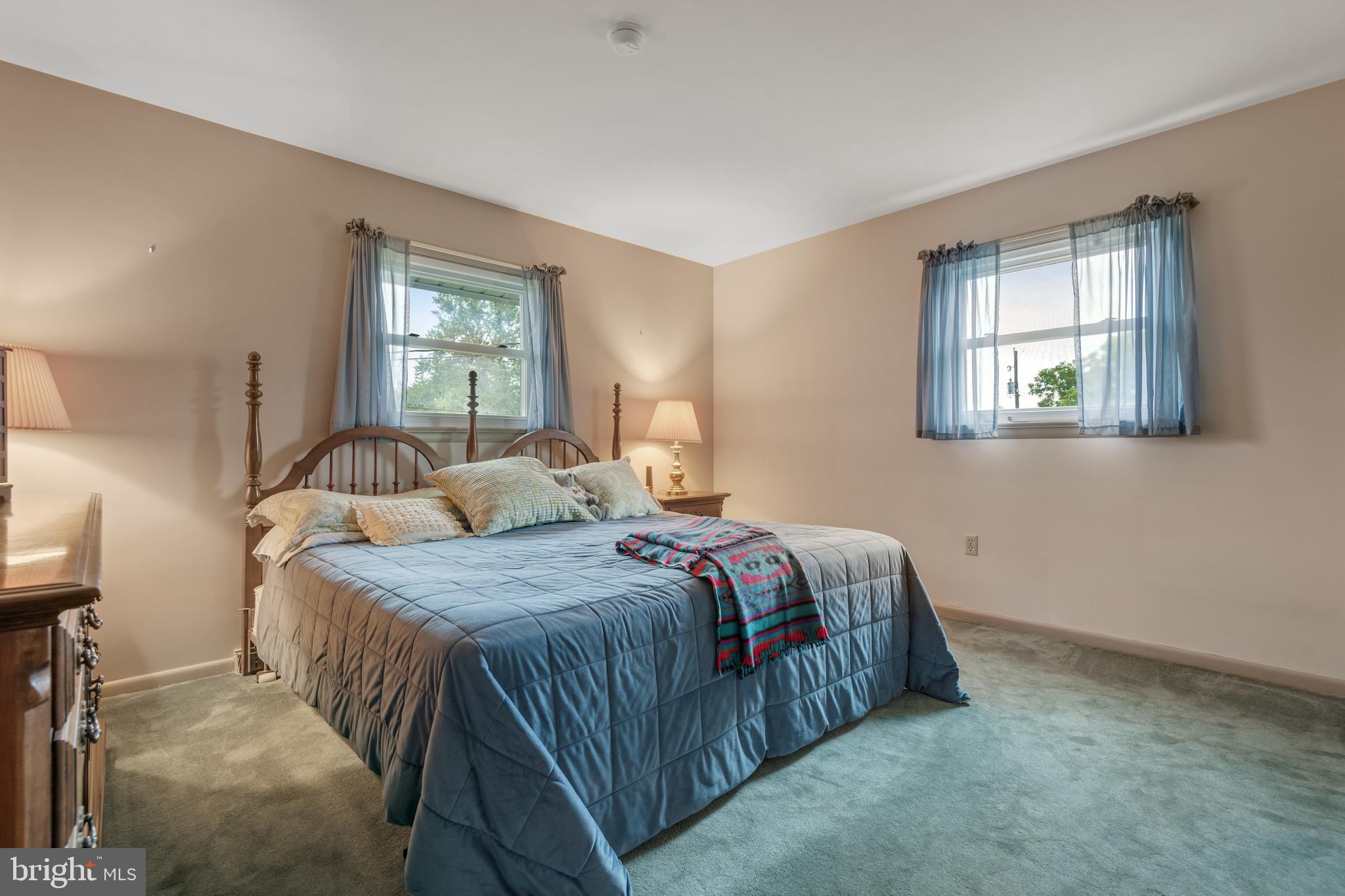 438 Biscayne Road Lancaster, PA 17601 - Photo 11 of 37 Owners Bedroom
