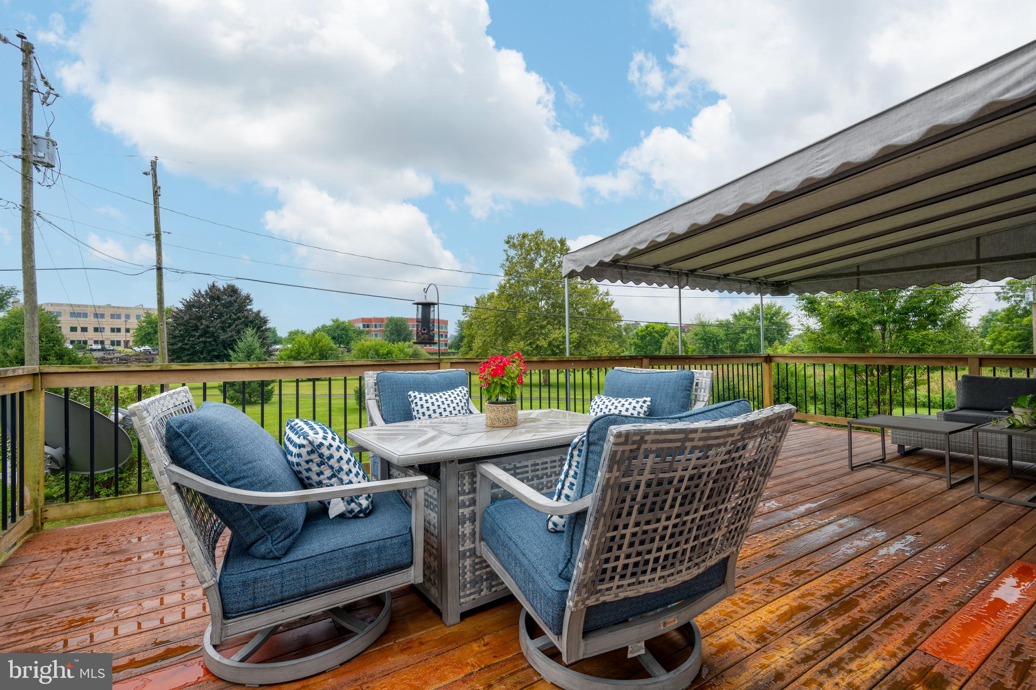 438 Biscayne Road Lancaster, PA 17601 - Photo 28 of 37 Rear Deck
