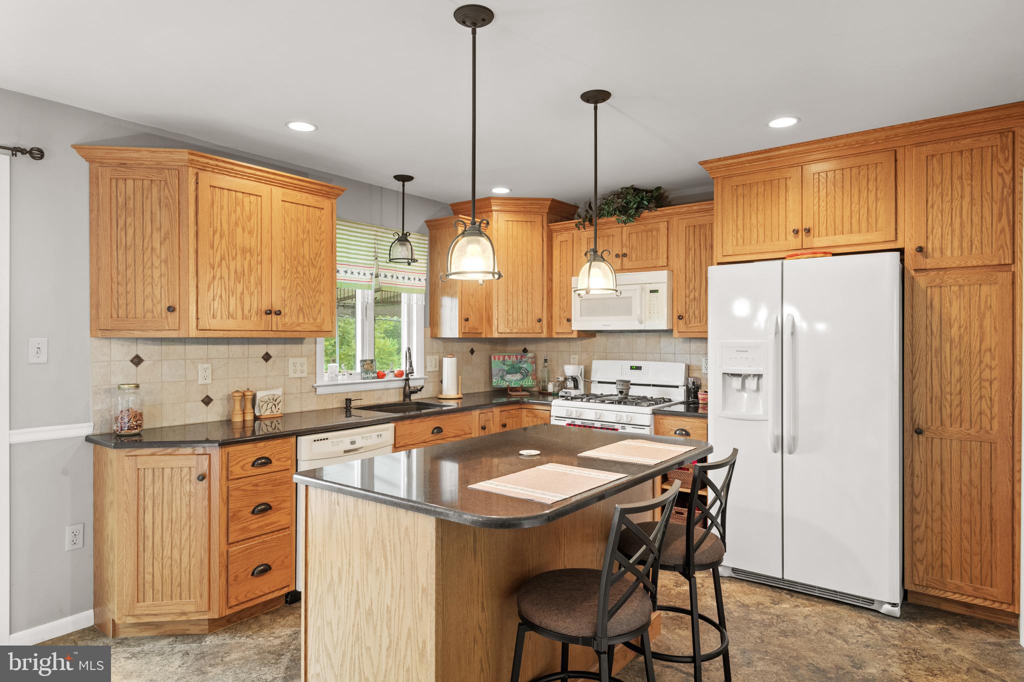 438 Biscayne Road Lancaster, PA 17601 - Photo 7 of 37 Kitchen