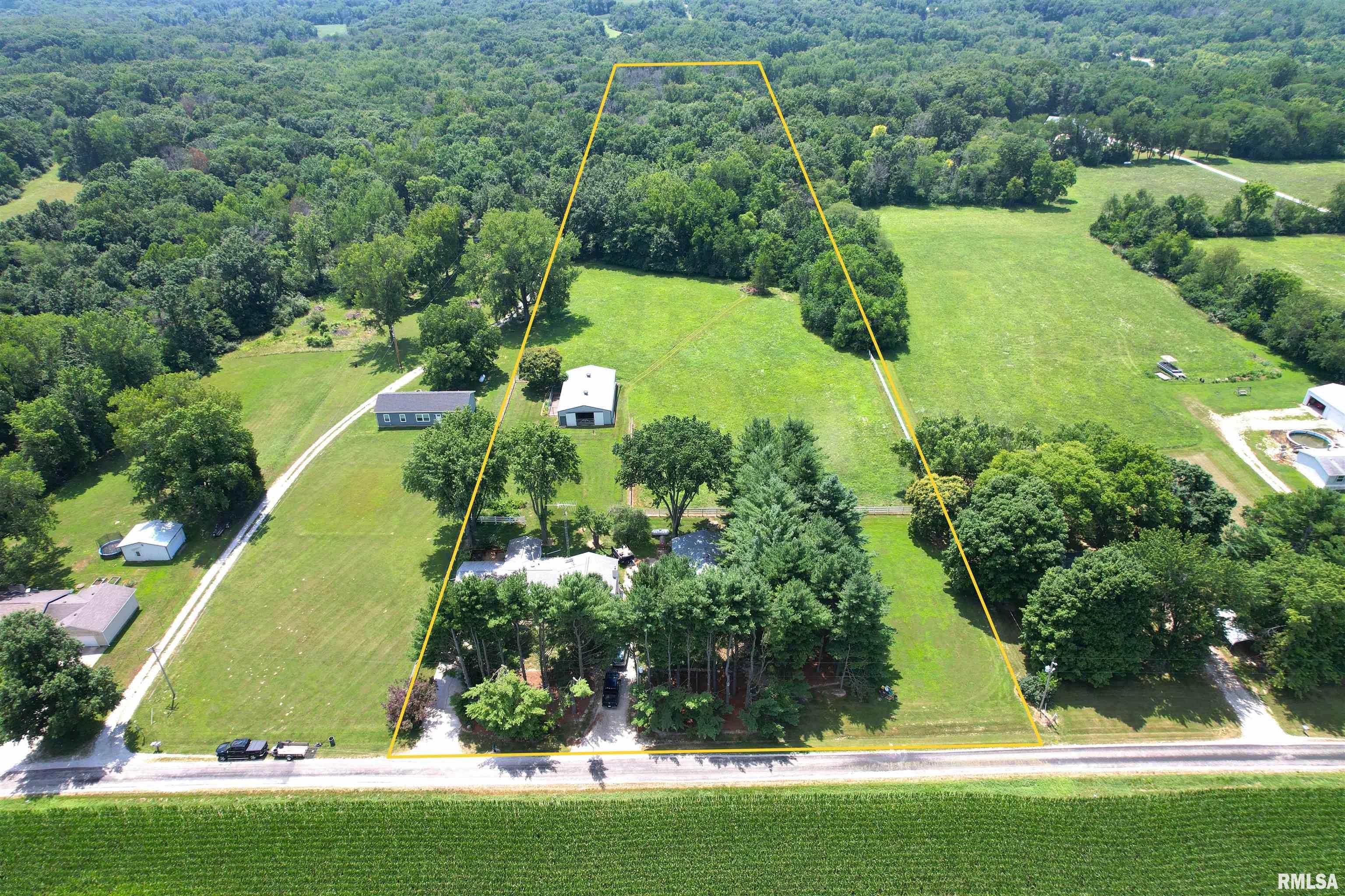 1521 North Mt Zion Road Jacksonville, IL 62650 - Photo 2 of 19
