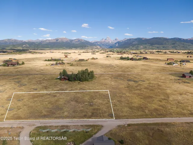 $279,000 | 506 Wild Cat Loop, Driggs, ID 83422