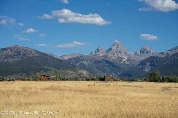 $279,000 | 506 Wild Cat Loop, Driggs, ID 83422