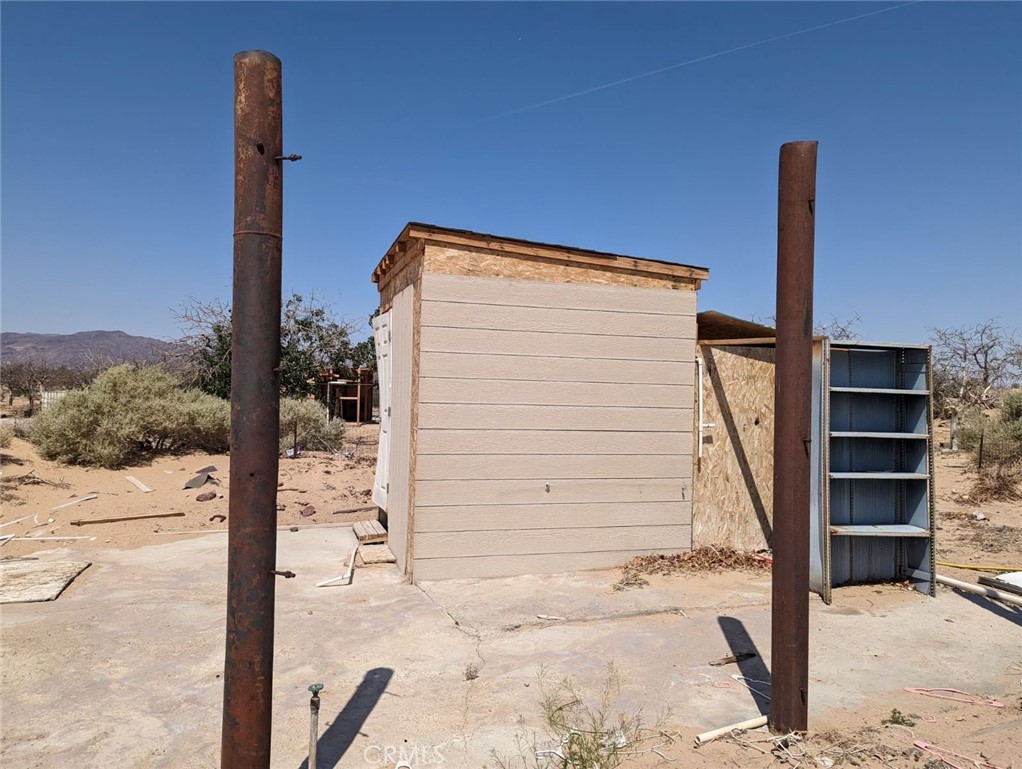 31600 Troy Road Newberry Springs, CA 92365 - Photo 3 of 4