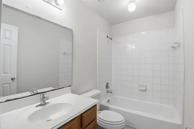 $1,600 | 10241 Azalea Village Drive, Houston, TX 77088