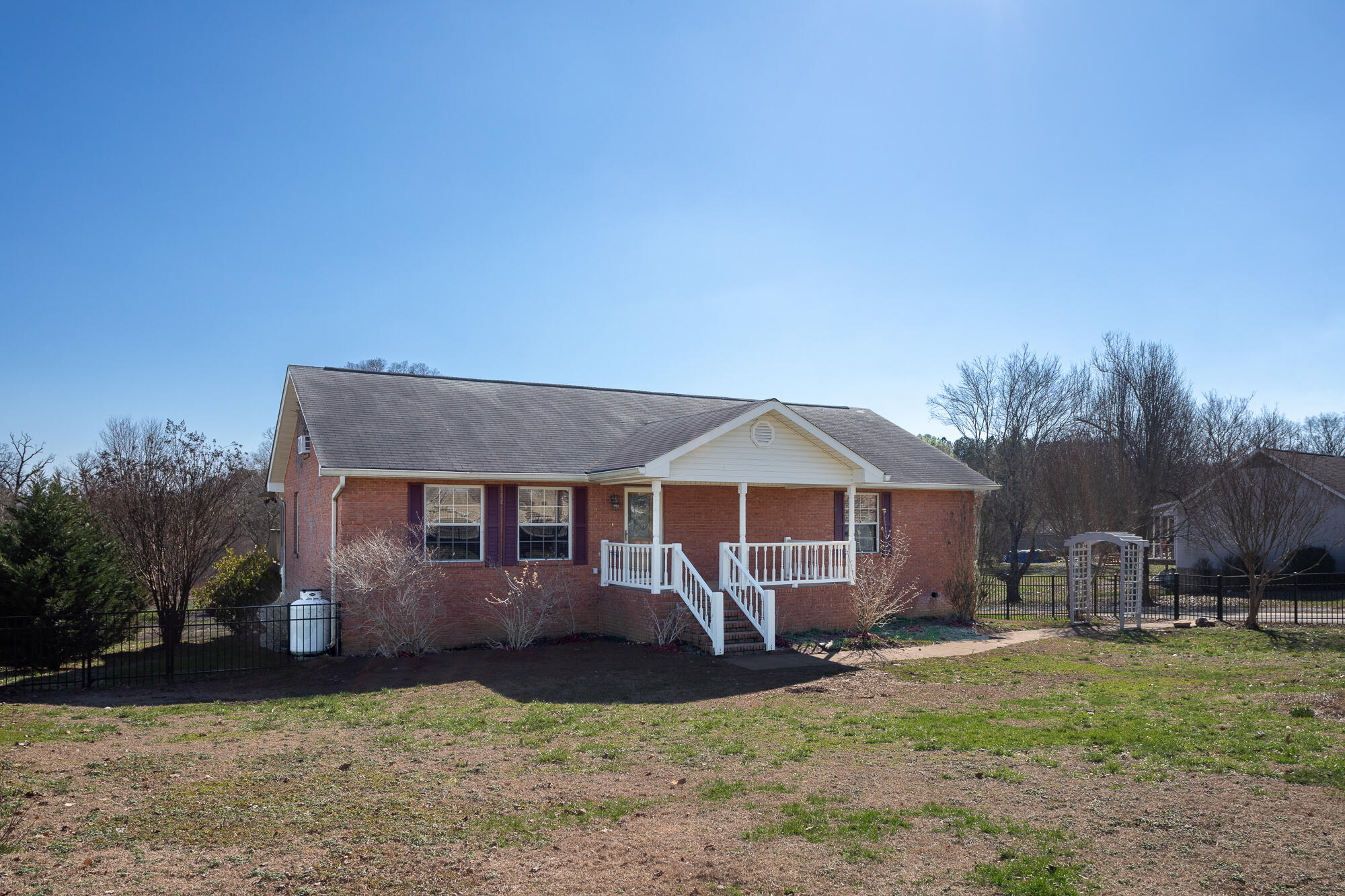 8130 Hale Road Hixson, TN 37343 - Photo 4 of 44 Front 3