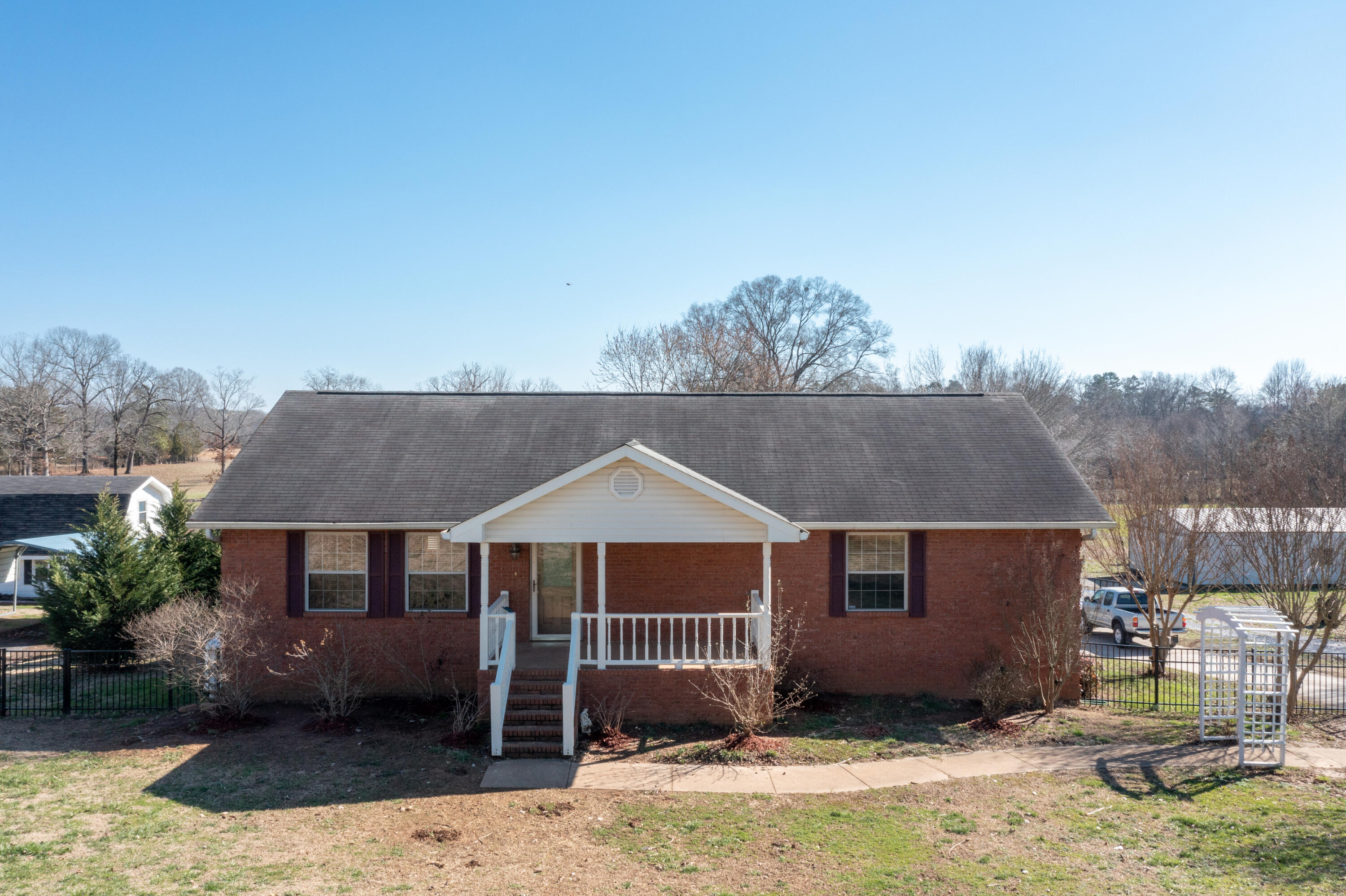 8130 Hale Road Hixson, TN 37343 - Photo 5 of 44 front 1
