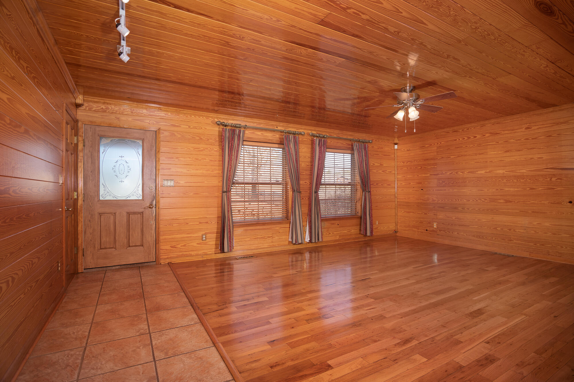8130 Hale Road Hixson, TN 37343 - Photo 9 of 44 living 4