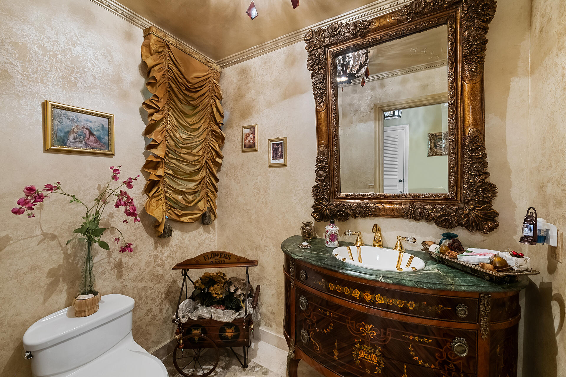 18262 Daybreak Drive Boca Raton, FL 33496 - Photo 33 of 53 Powder Room