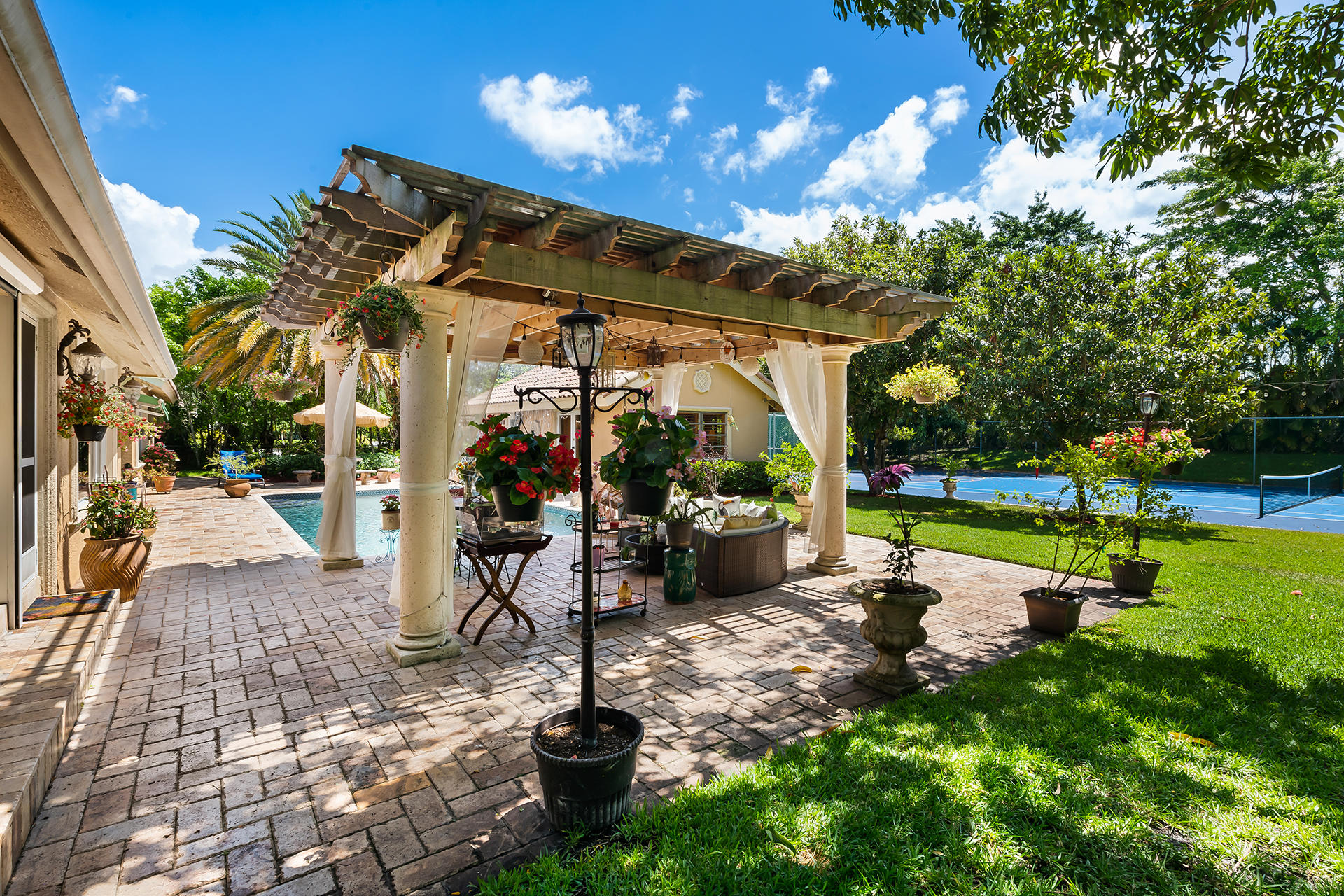 18262 Daybreak Drive Boca Raton, FL 33496 - Photo 41 of 53 Cabana