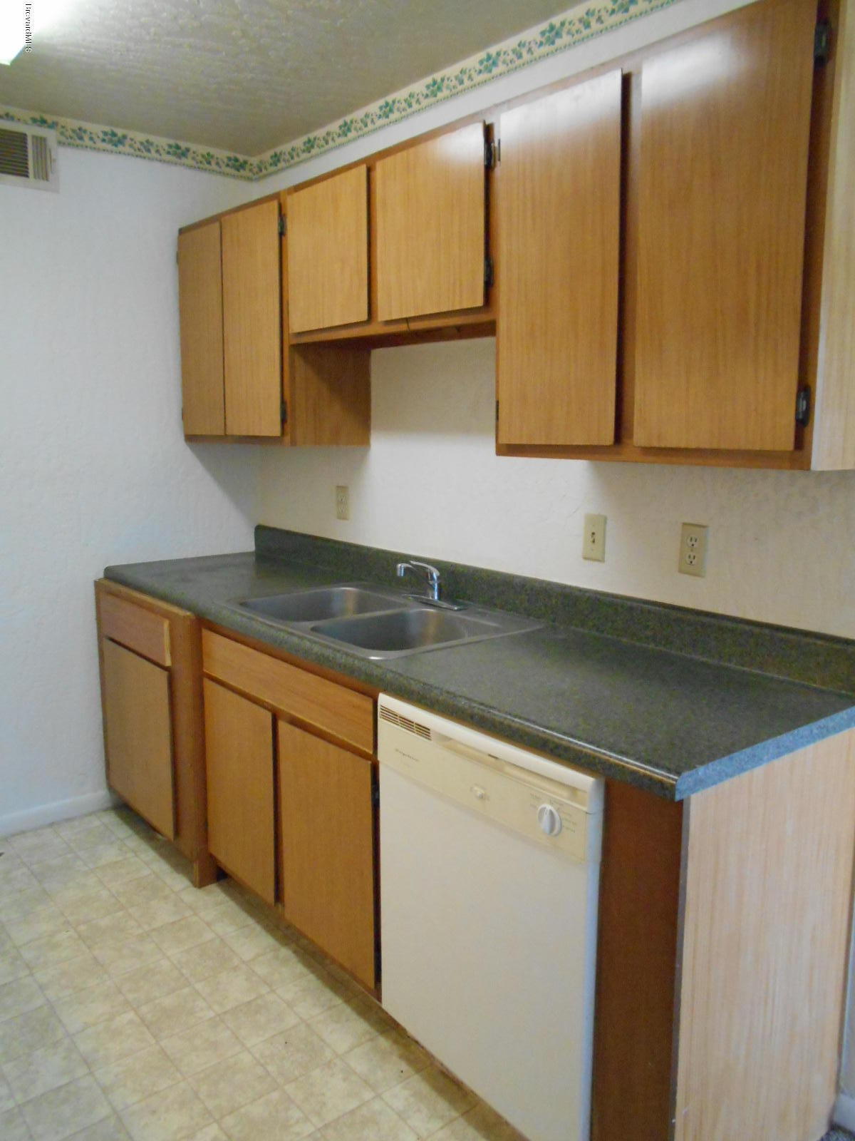 3624 Tree Ridge Lane Northeast Palm Bay, FL 32905 - Photo 25 of 38 Kitchen