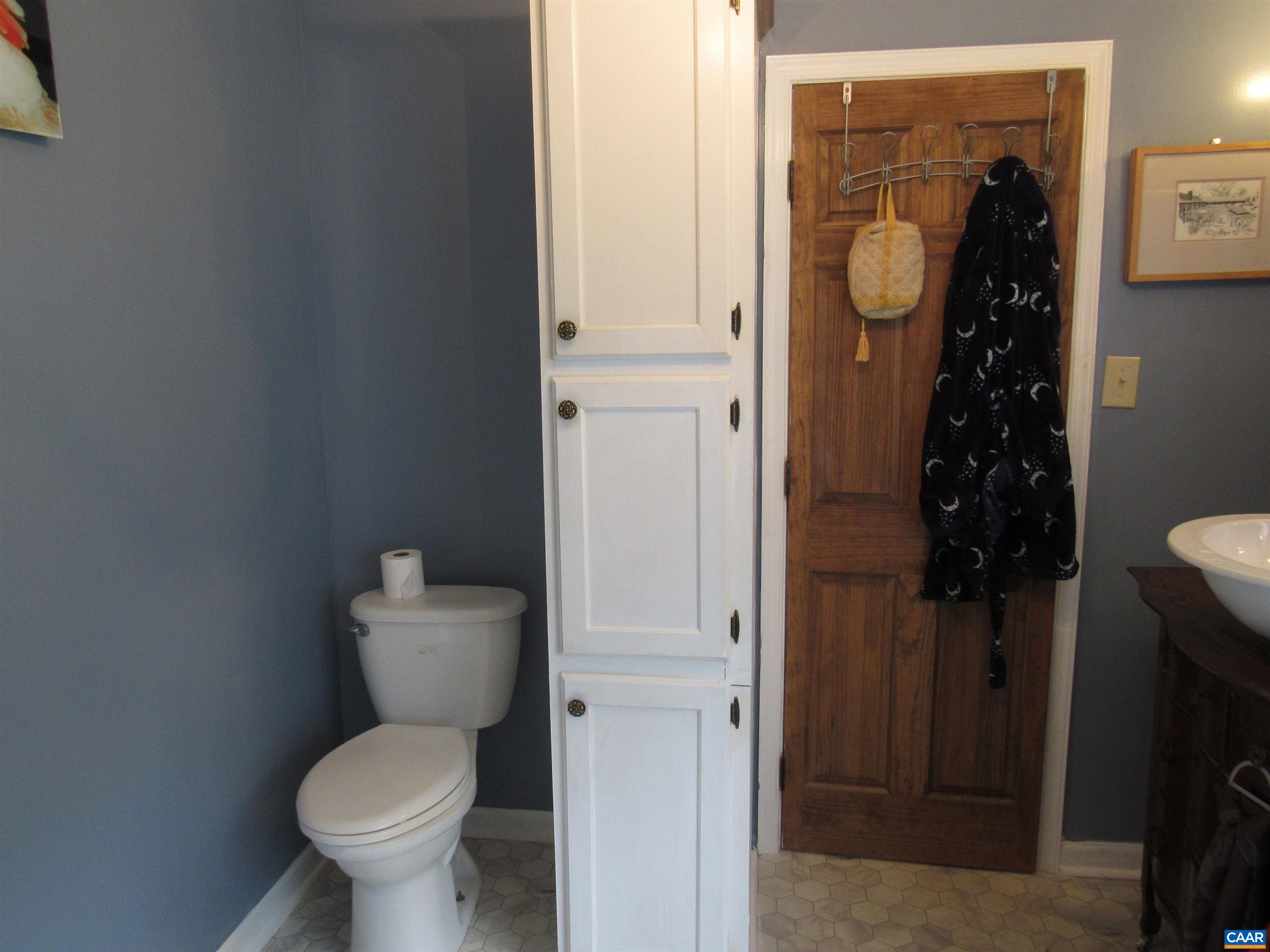 1992 Jerusalem Church Road Buckingham, VA 23921 - Photo 17 of 33 a bathroom with a toilet and a shower