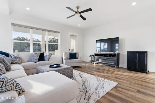 $1,550,000 | 419 Martin Avenue, Ocean Springs, MS 39564