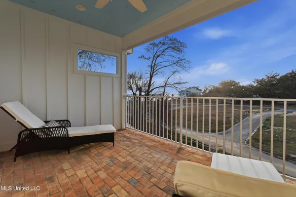 $1,550,000 | 419 Martin Avenue, Ocean Springs, MS 39564