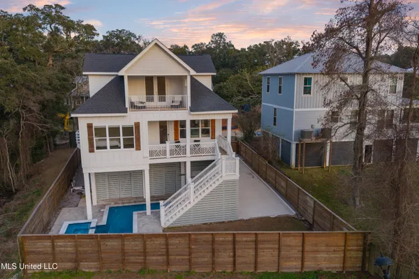 $1,550,000 | 419 Martin Avenue, Ocean Springs, MS 39564