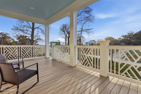 $1,550,000 | 419 Martin Avenue, Ocean Springs, MS 39564