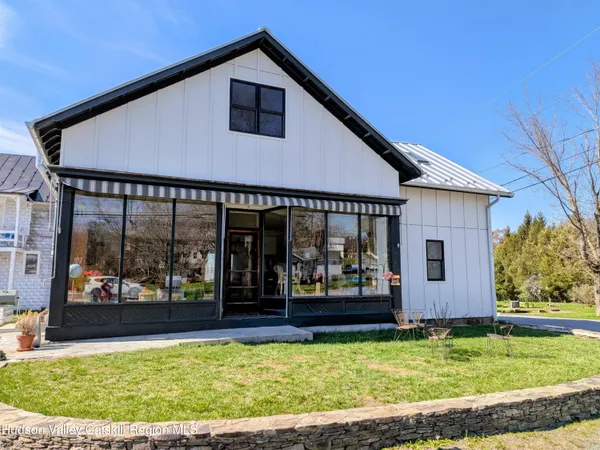 $475,000 | 116 Co Rte 19, Hudson, NY 12534