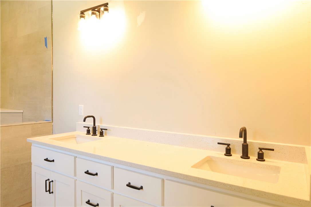 133 Badram Trail Brunswick, GA 31523 - Photo 29 of 35 Primary Bathroom-1