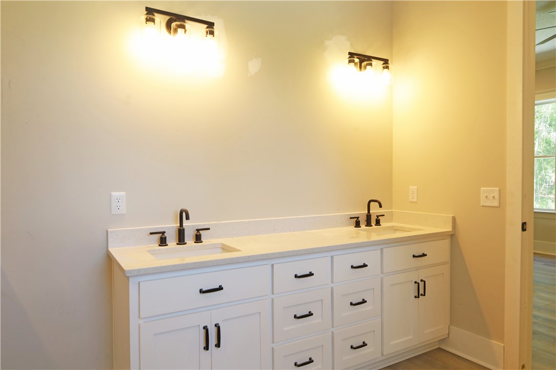 133 Badram Trail Brunswick, GA 31523 - Photo 31 of 35 Primary Bathroom-3