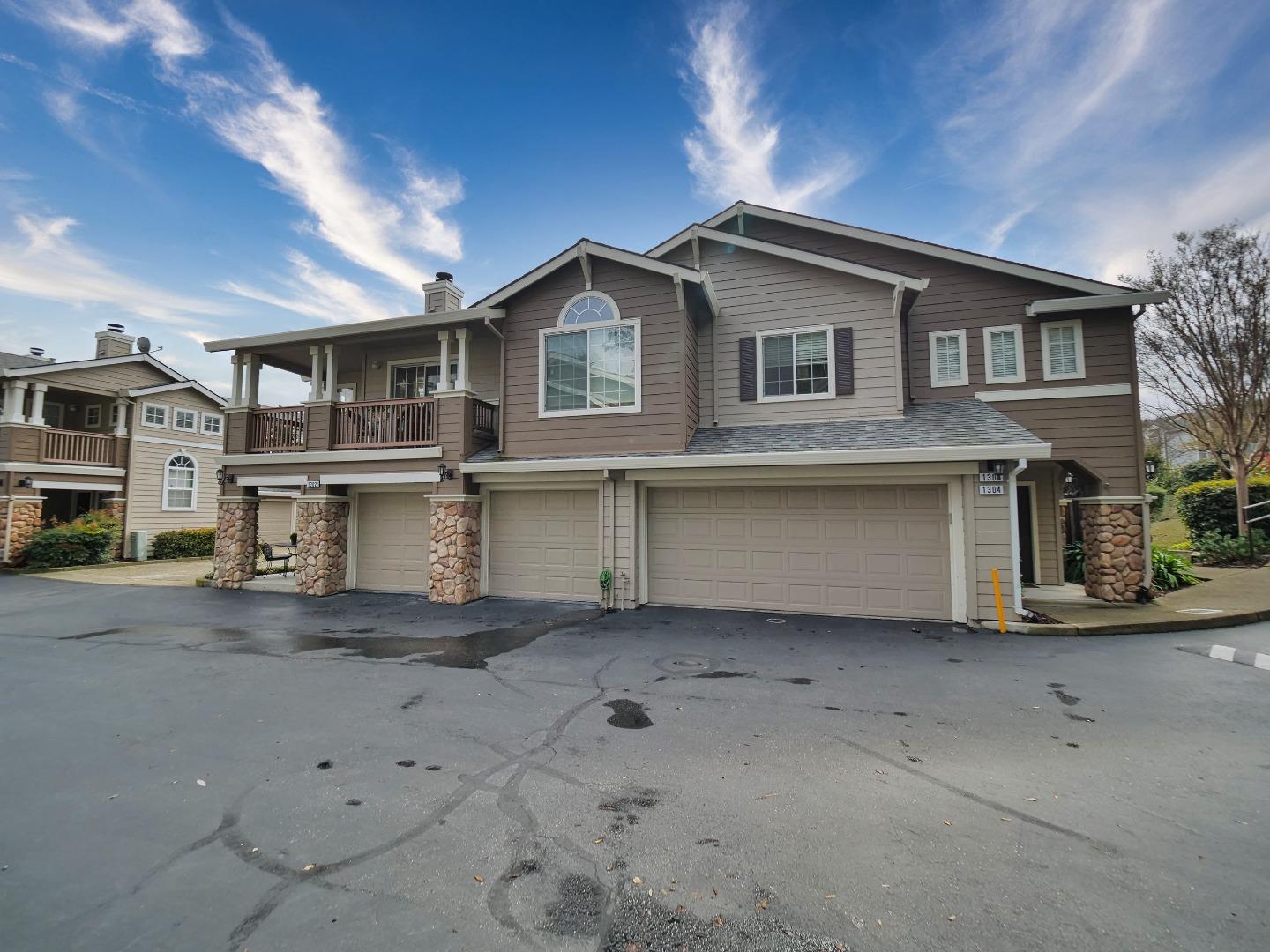 1302 Dawn Court San Ramon, CA 94583 - Photo 5 of 100 a view of a house with a street