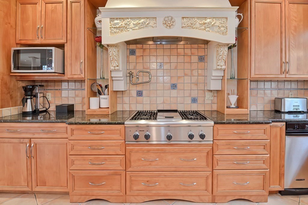 383 Reservoir Road Cumberland, RI 02864 - Photo 20 of 42