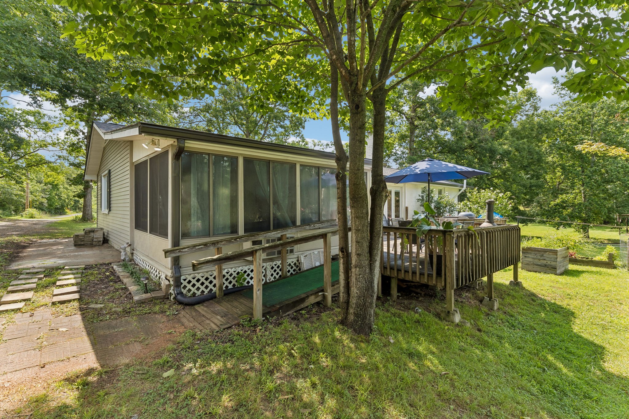 9062 East 40 Road Bon Aqua, TN 37025 - Photo 39 of 49