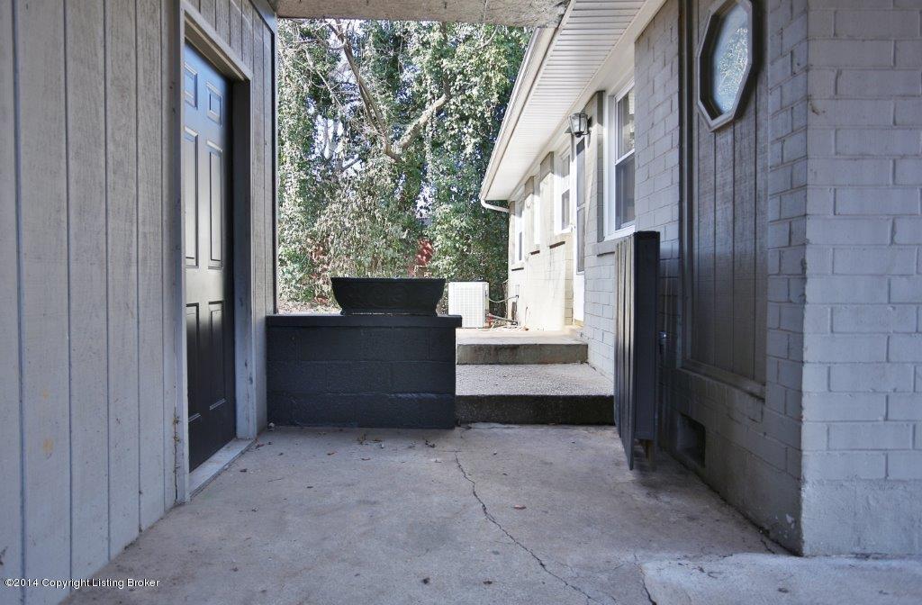 622 Emily Road Louisville, KY 40206 - Photo 30 of 36 JI0A2192