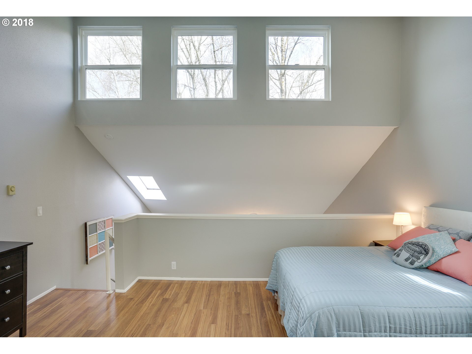 4592 Southwest Comus Place Portland, OR 97219 - Photo 17 of 23 Gallery Image 17